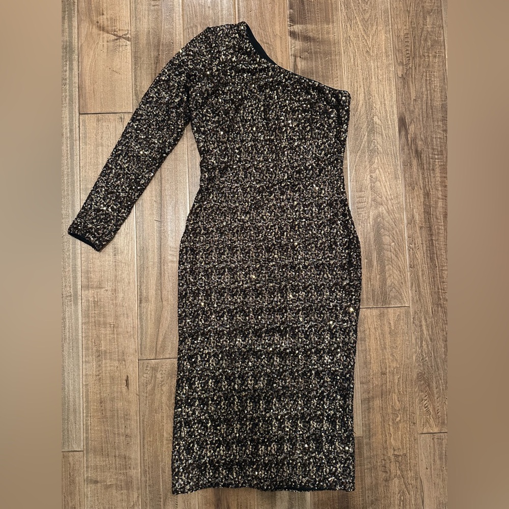Dress the Population Chrissie Antique Gold One-Shoulder Long Sleeve Dress